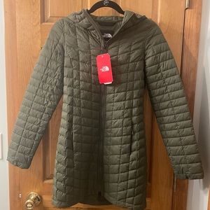 NWT The North Face Women’s Thermoball Jacket Parka